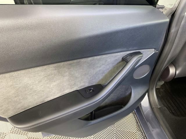 Used 2023 Tesla Model Y Long Range image 26