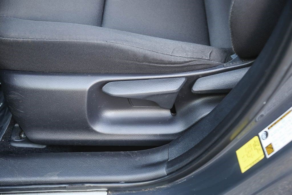 Used 2023 Toyota Corolla LE w/ Carpet Mat Package (TMS) FWD image 20