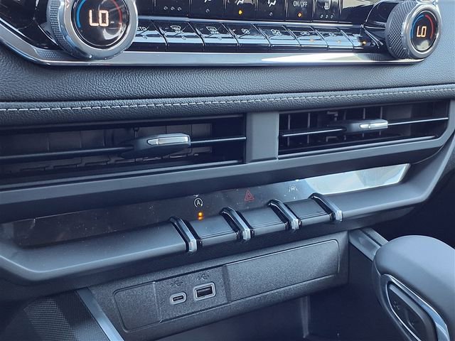 New 2026 Chevrolet Colorado LT image 9