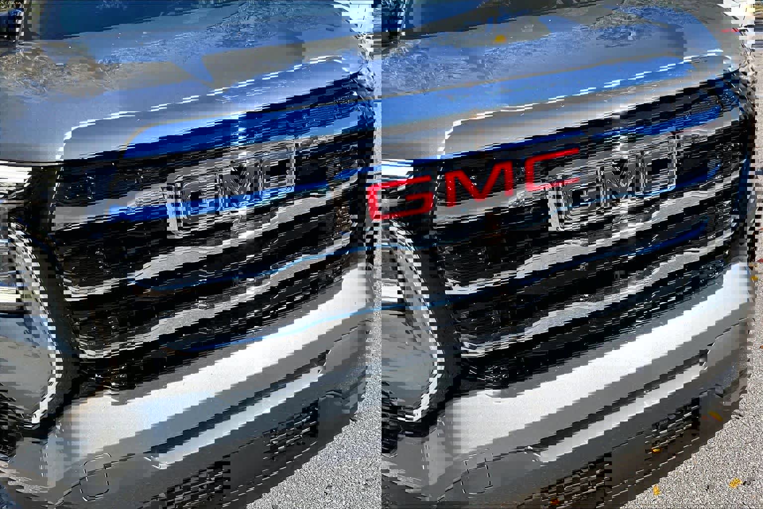 Used 2026 GMC Terrain Elevation image 30