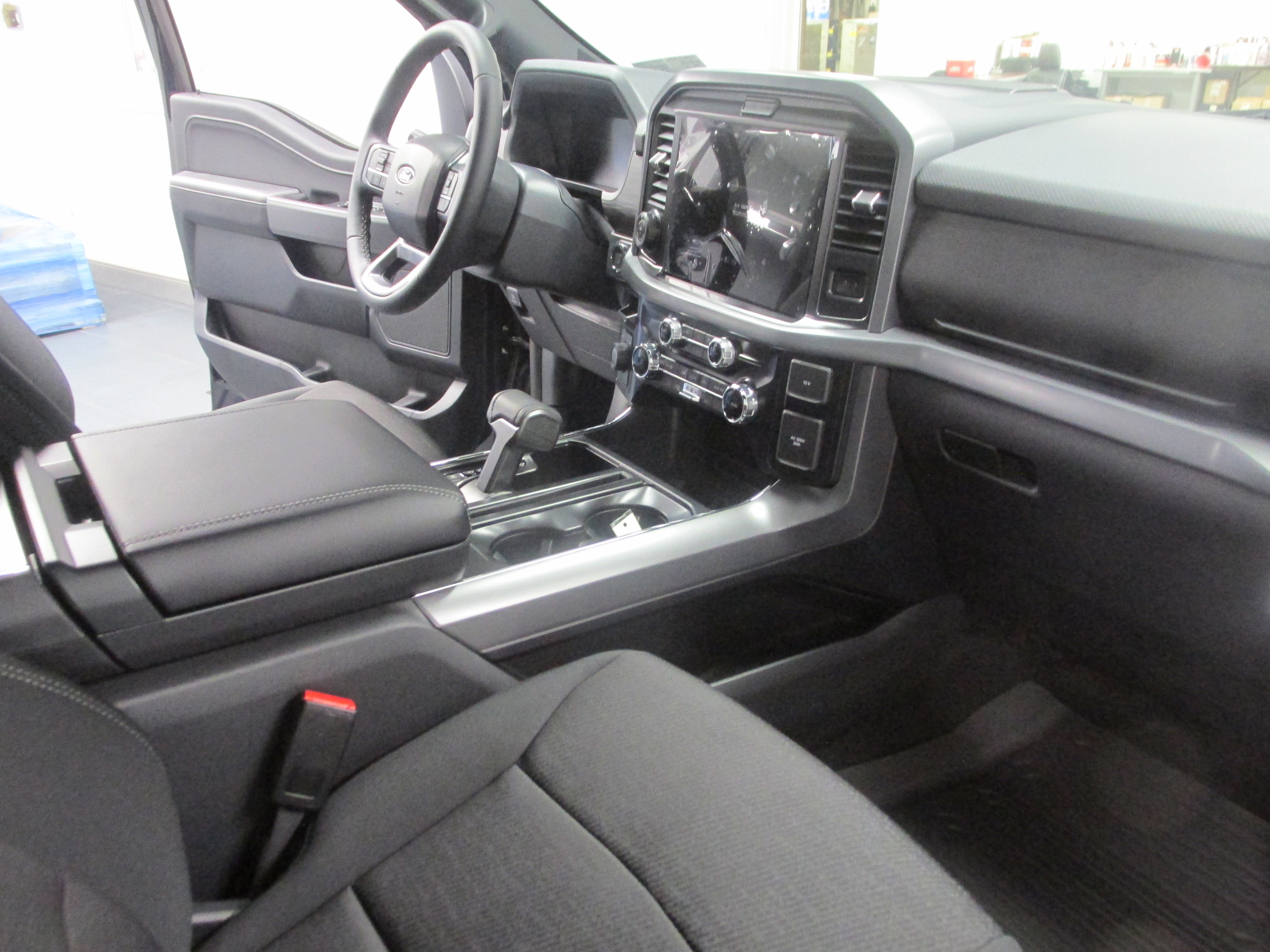 New 2026 Ford F150 XLT w/ Equipment Group 302A MID image 26