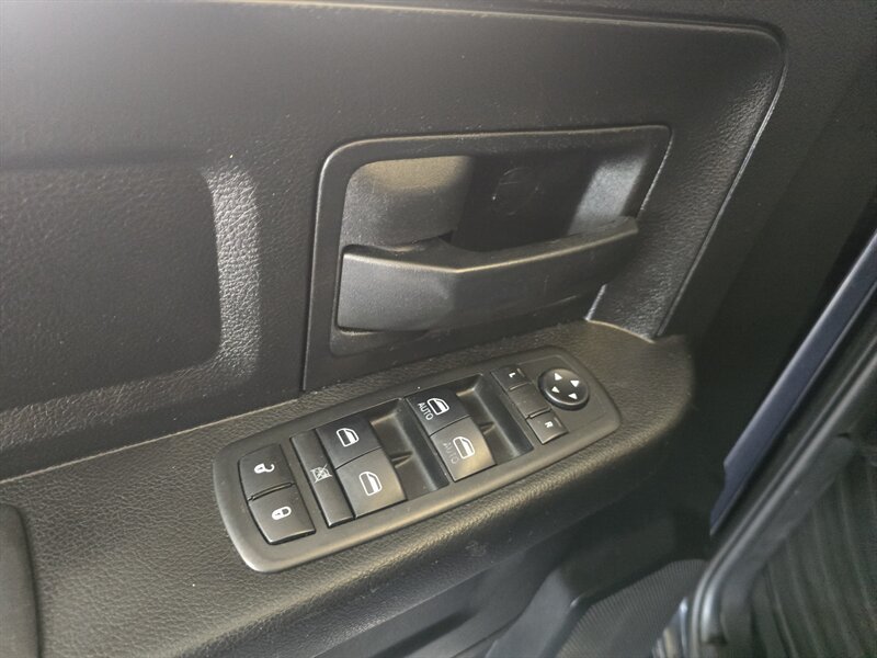 Used 2019 RAM 1500 Express w/ Express Value Package AWD/4WD image 17