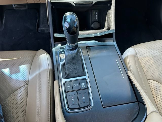 Used 2016 Hyundai Azera Limited FWD image 23