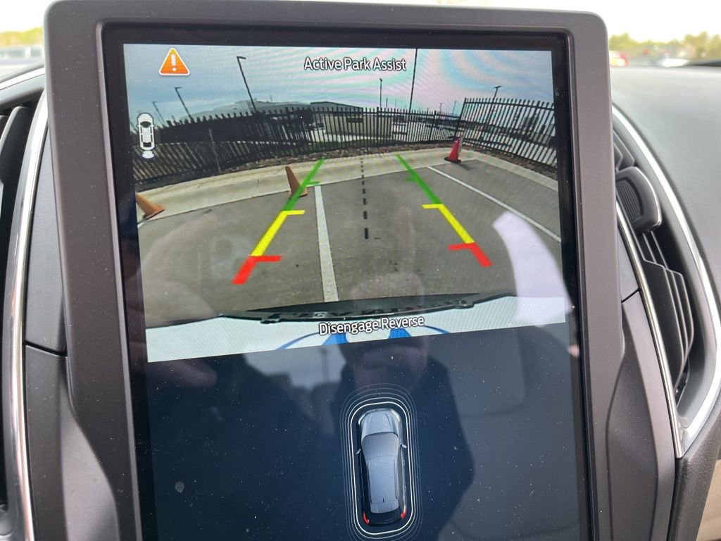 Used 2022 Ford Edge Titanium w/ Equipment Group 301A image 25