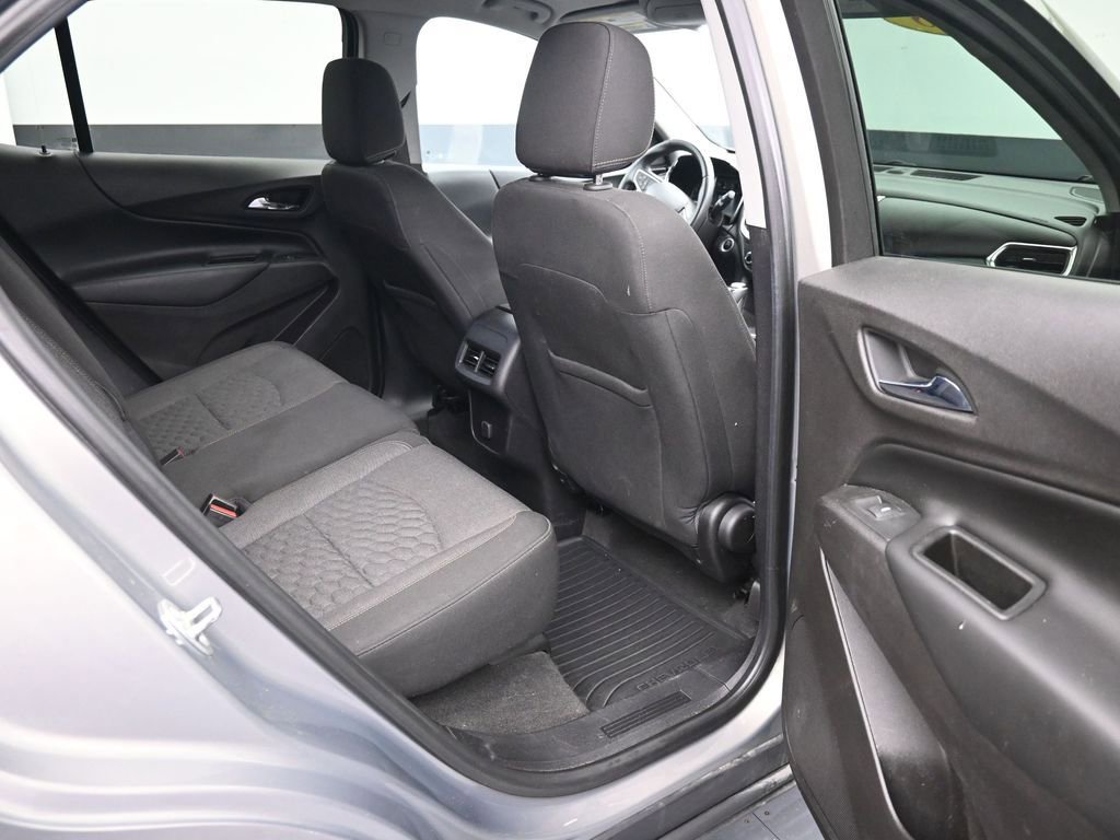 Used 2018 Chevrolet Equinox LT image 12