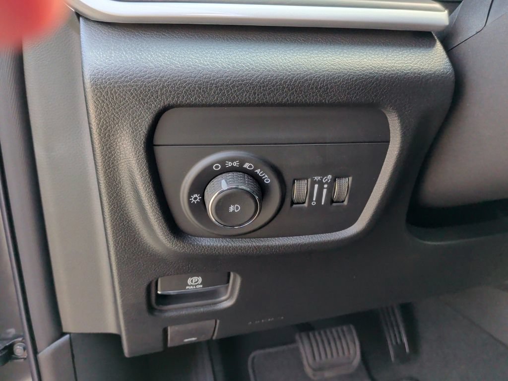 New 2026 Jeep Grand Cherokee Limited AWD/4WD image 16
