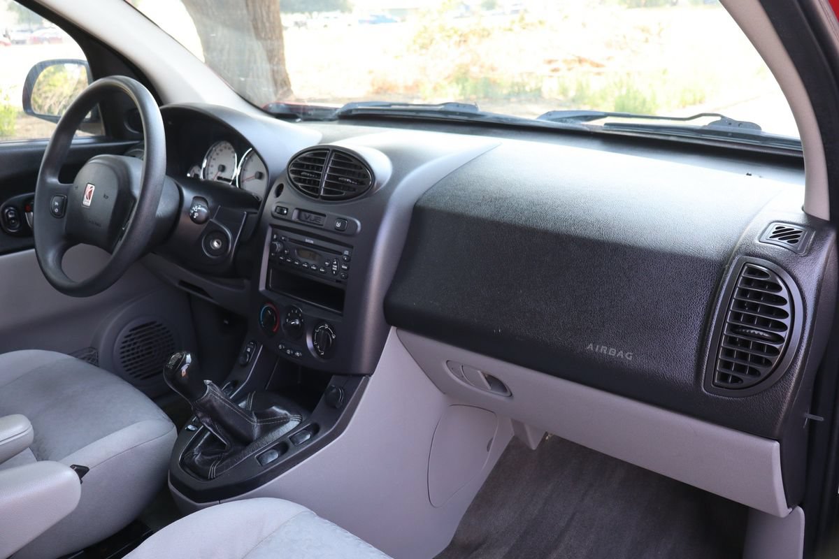 Used 2005 Saturn Vue 2WD w/ Sport Plus Pkg image 17