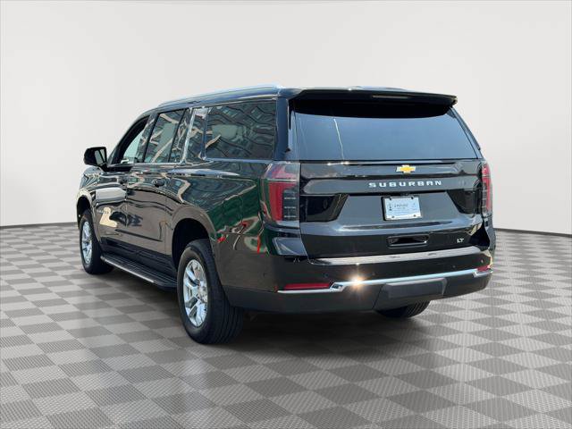 Used 2025 Chevrolet Suburban LT AWD/4WD image 5