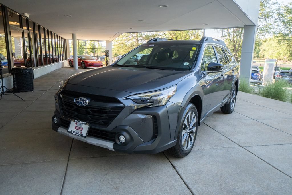 Certified 2025 Subaru Outback Limited AWD/4WD image 3