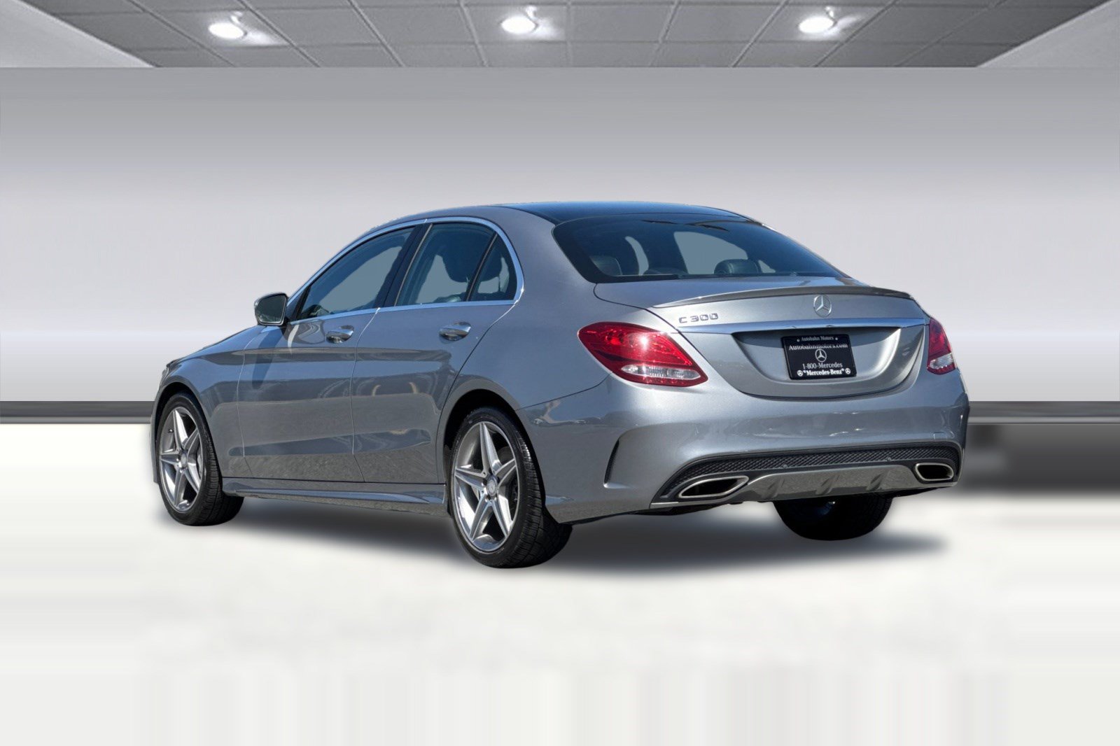 Used 2016 Mercedes-Benz C 300 Sedan image 3
