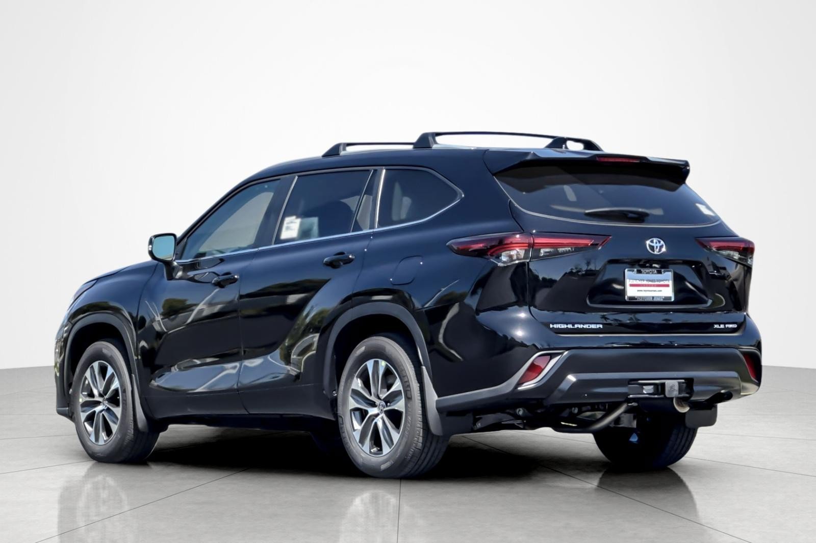 New 2026 Toyota Highlander XLE AWD/4WD image 3