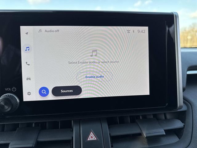 Used 2023 Toyota RAV4 SE w/ Weather & Moonroof Package image 17