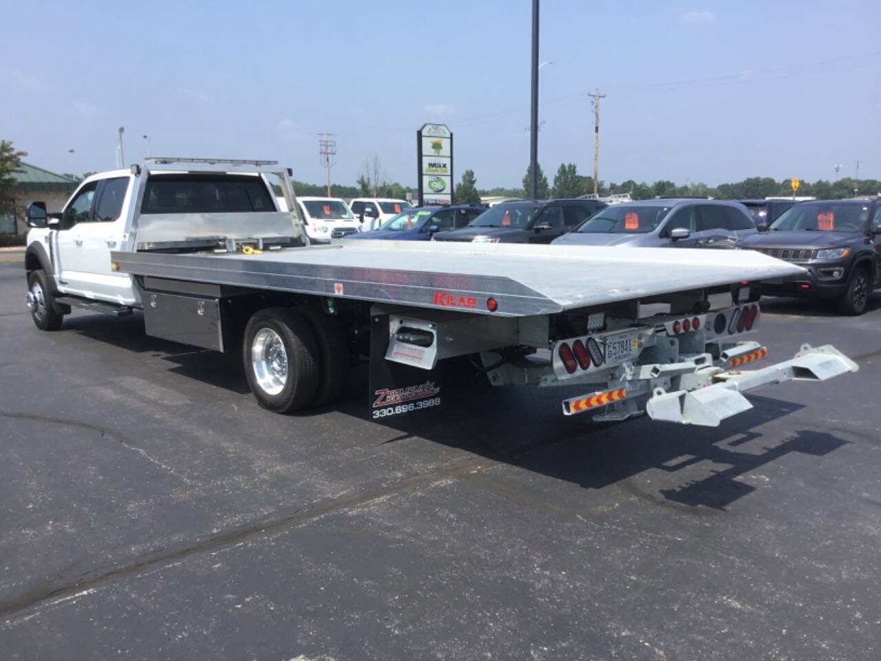 Used 2024 Ford F550 4x4 Crew Cab Super Duty image 3