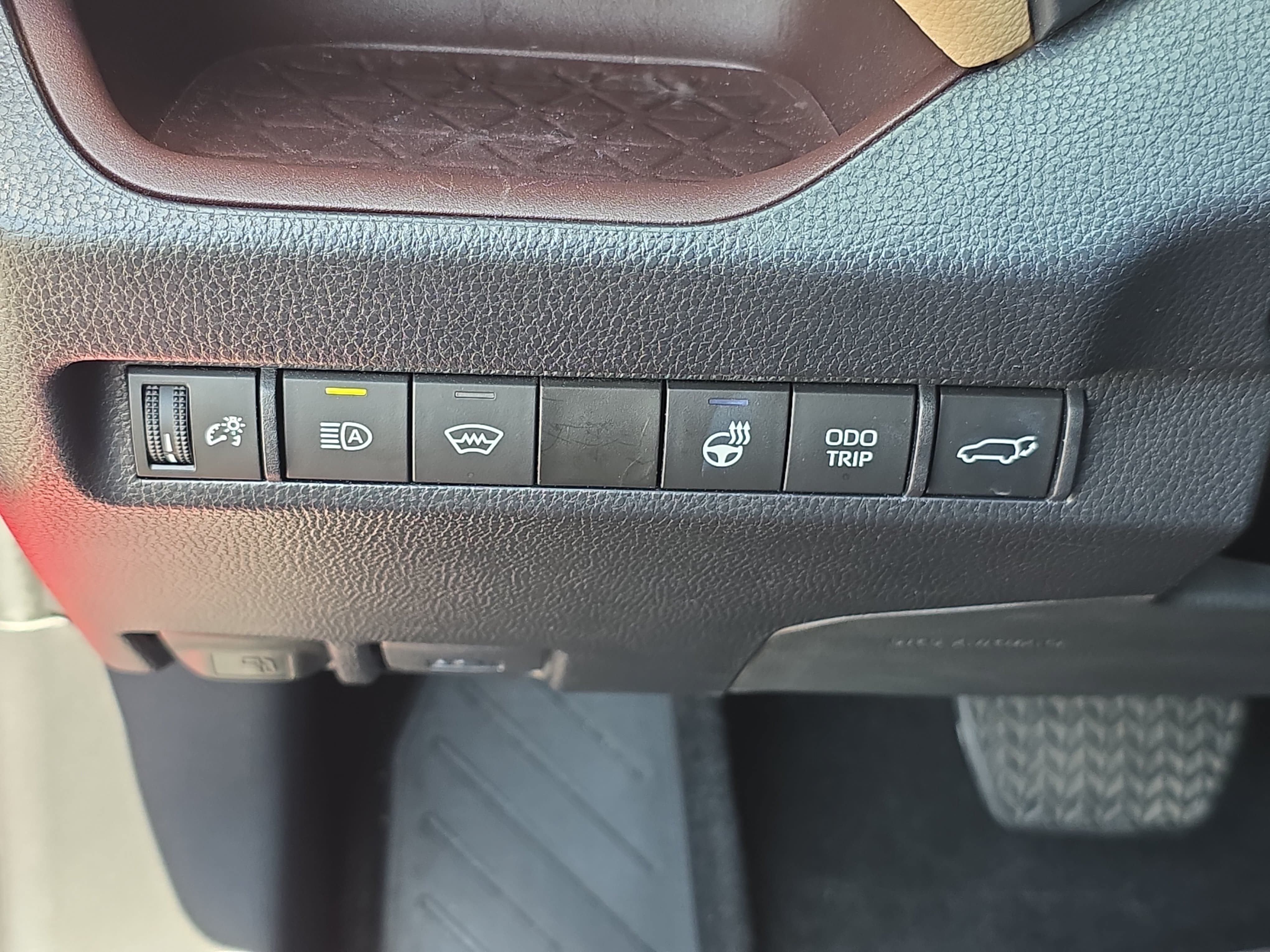 Used 2024 Toyota RAV4 Limited w/ Weather Package FWD image 26
