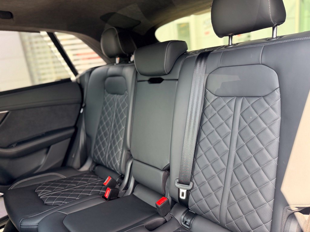 Certified 2023 Audi SQ8 Prestige w/ Prestige Package AWD/4WD image 15