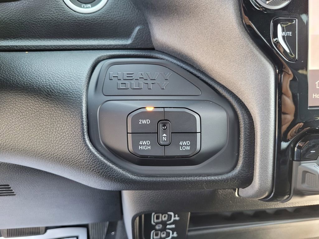 New 2026 RAM 2500 Tradesman AWD/4WD image 16