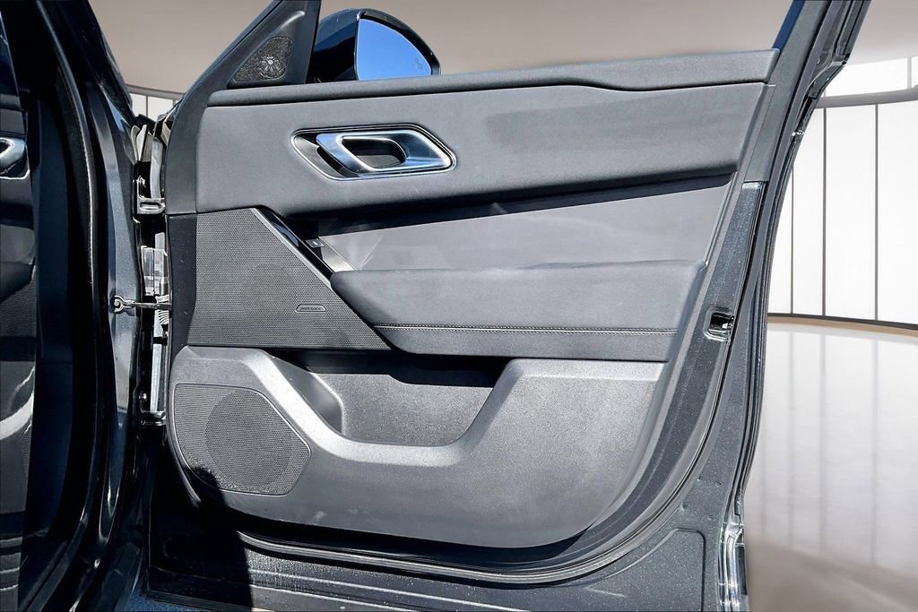 Certified 2024 Land Rover Range Rover Velar Dynamic SE image 26