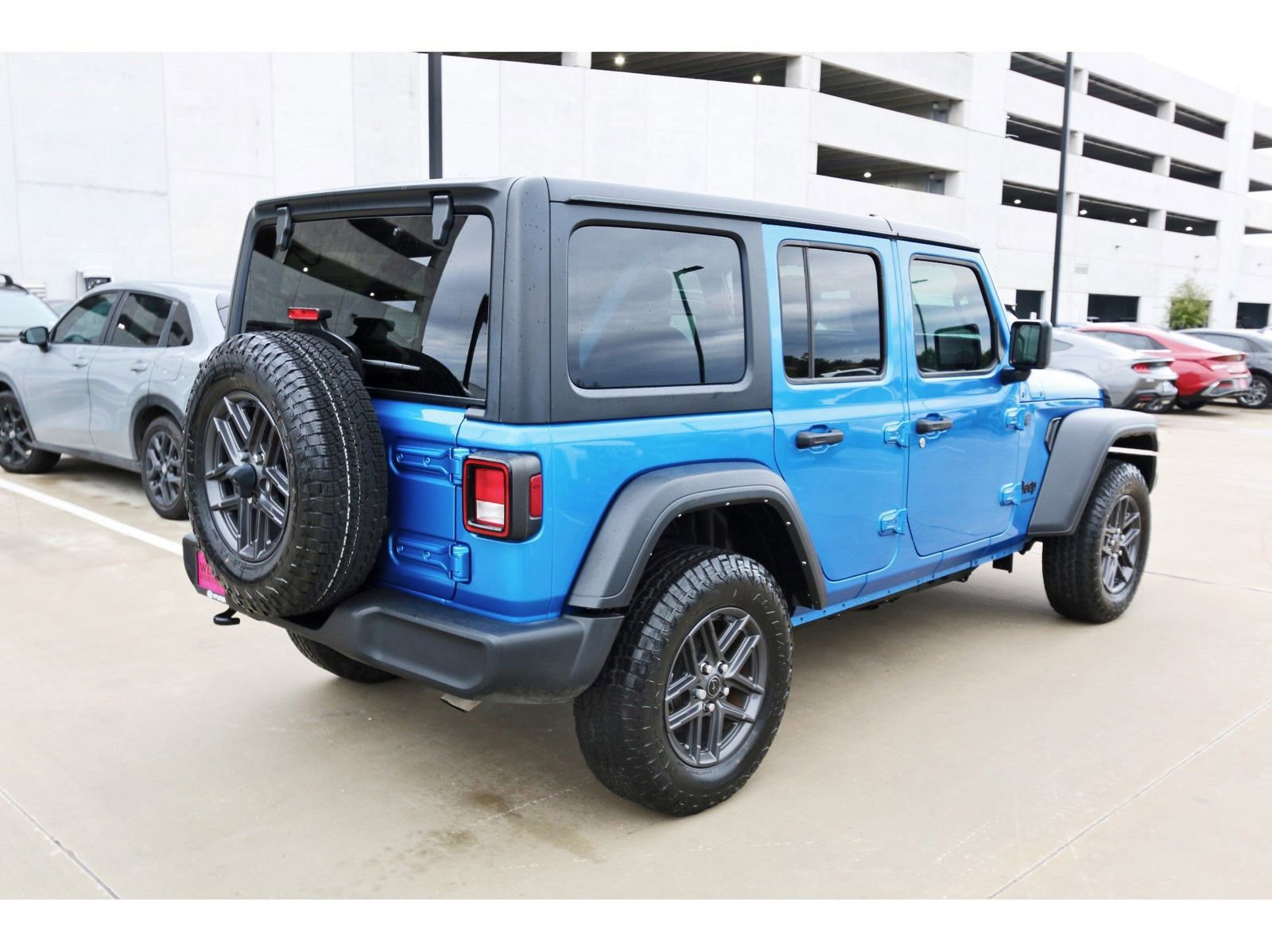 Used 2024 Jeep Wrangler Sport S image 8