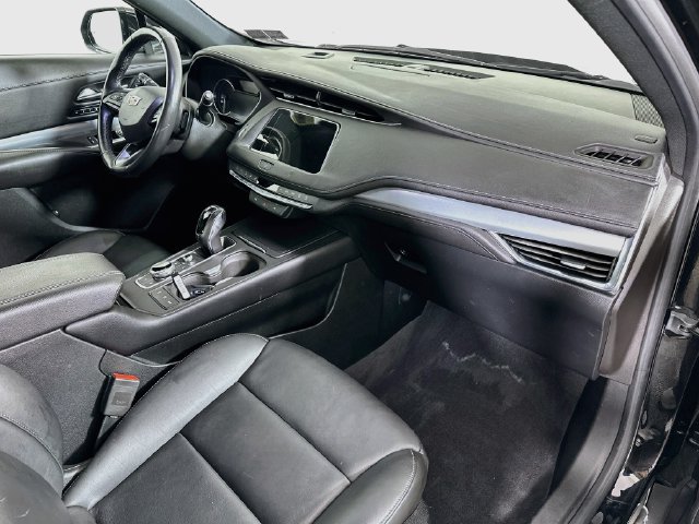 Used 2019 Cadillac XT4 Premium Luxury w/ Driver Awareness Package AWD/4WD image 33