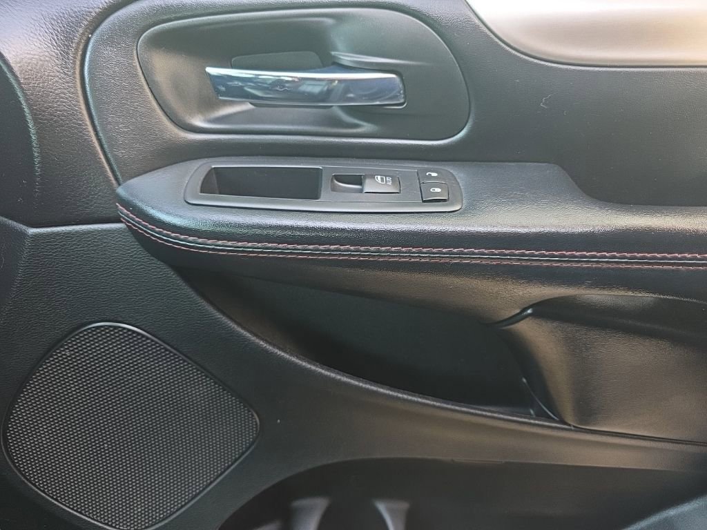 Used 2017 Dodge Grand Caravan GT image 20