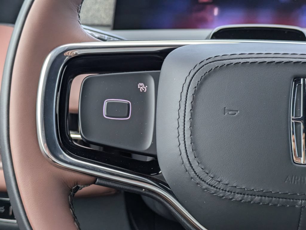 New 2027 Lincoln Navigator Reserve AWD/4WD image 28