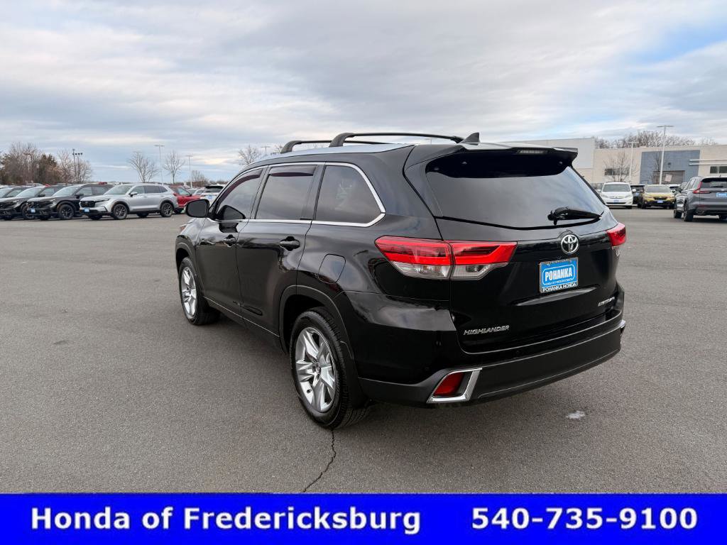 Used 2017 Toyota Highlander Limited image 4