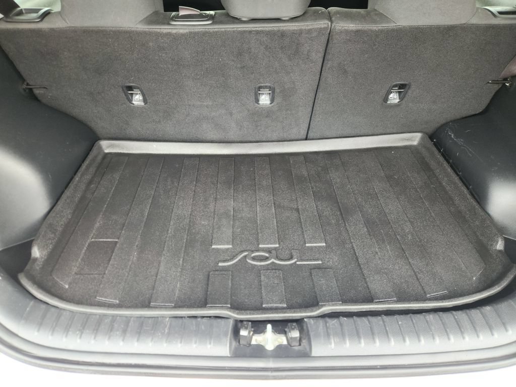Used 2020 Kia Soul GT-Line FWD image 23
