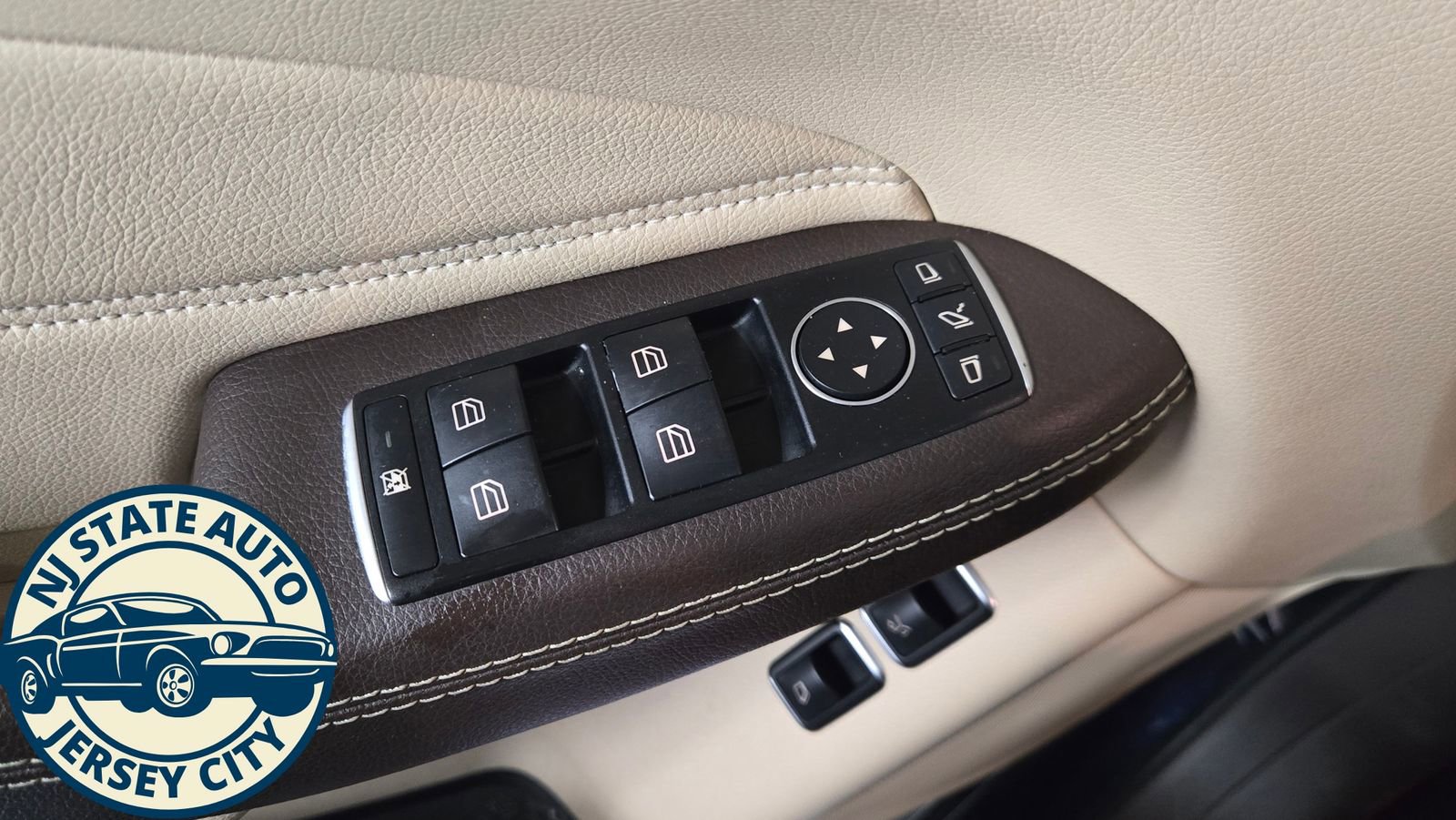 Used 2018 Mercedes-Benz GLS 450 4MATIC w/ Premium Package image 24