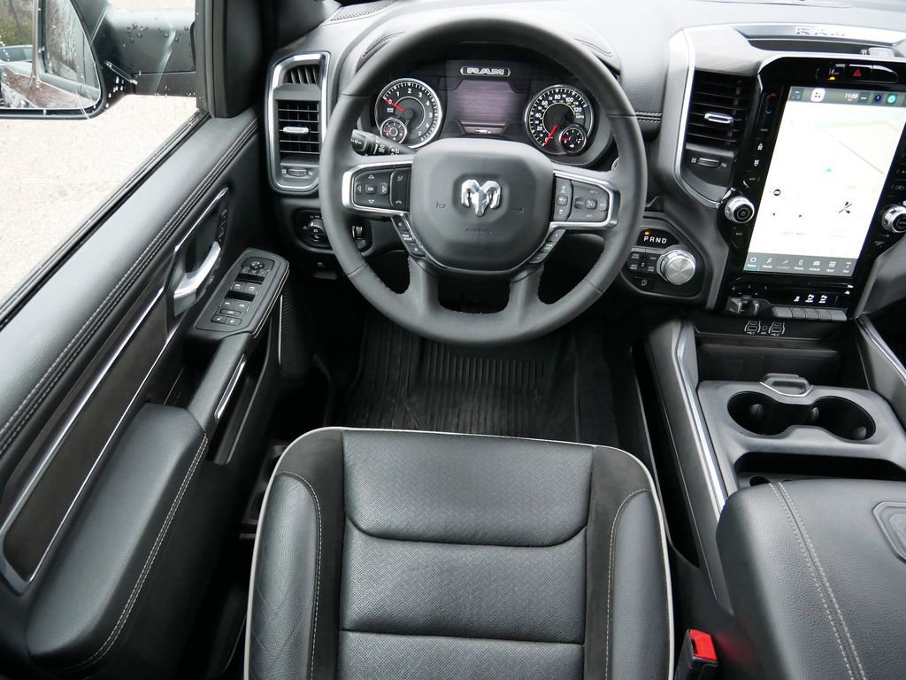 Used 2025 RAM 1500 Laramie image 14