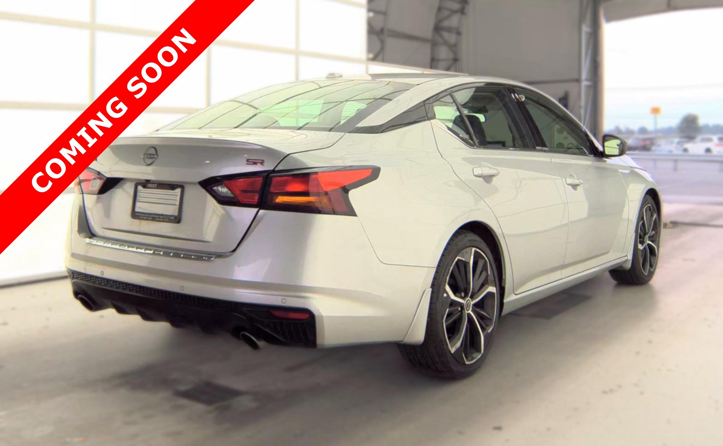 Used 2023 Nissan Altima 2.5 SR w/ SR Premium Package FWD image 5