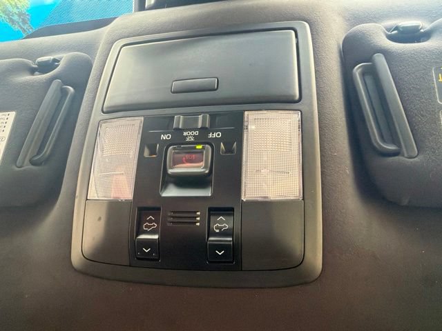 Used 2023 Lexus GX 460 Premium w/ Premium Package AWD/4WD image 25