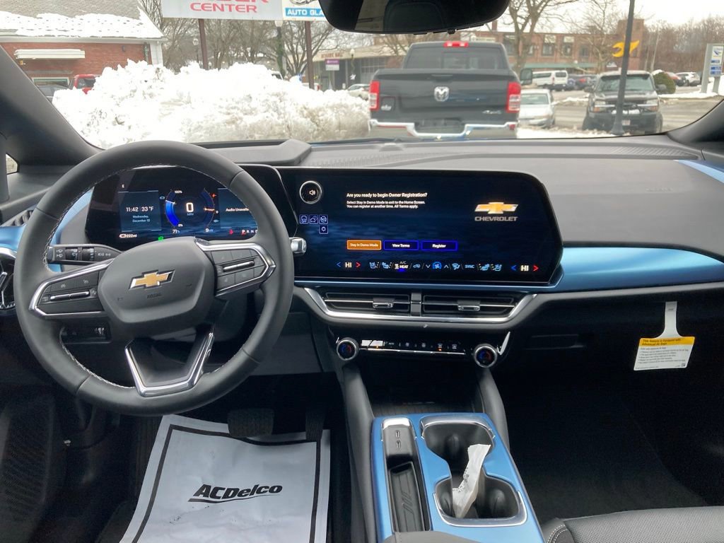 New 2026 Chevrolet Equinox EV LT w/ Convenience Package II image 11