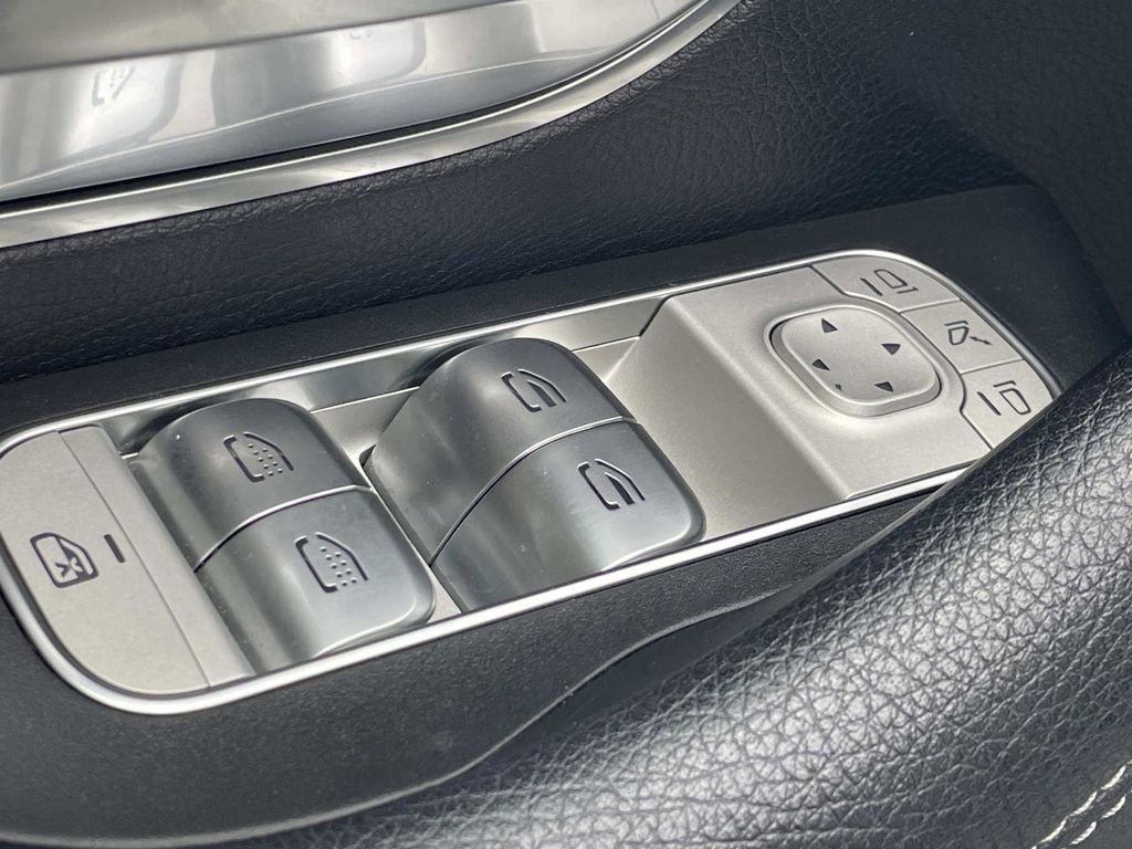 Used 2020 Mercedes-Benz GLS 580 4MATIC image 17