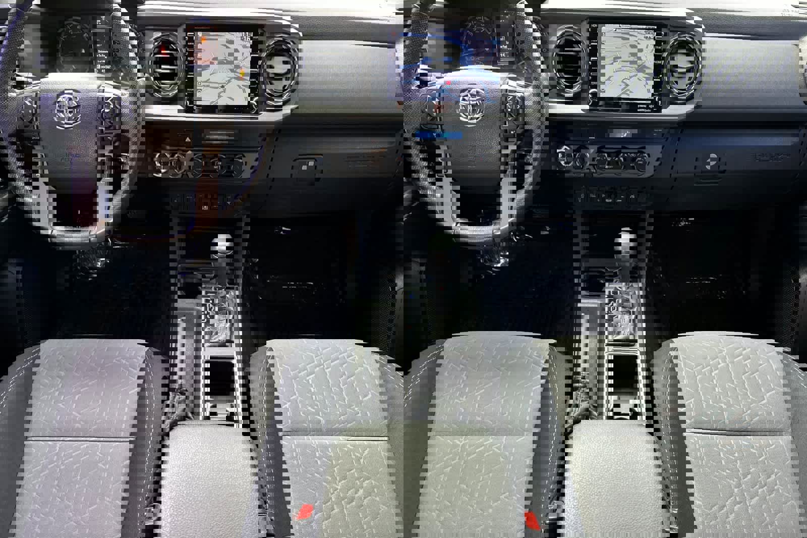 Used 2022 Toyota Tacoma TRD Off-Road w/ Technology Package AWD/4WD image 3