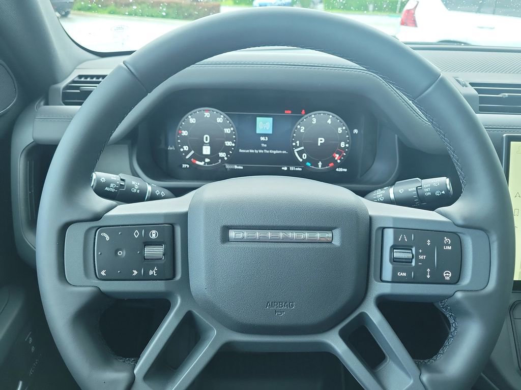 New 2026 Land Rover Defender 110 X-Dynamic SE image 29