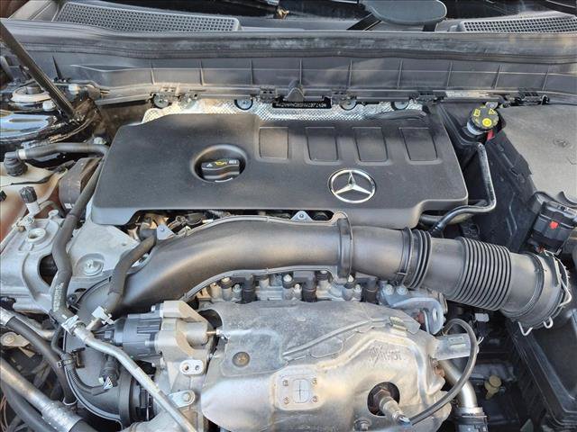 Used 2022 Mercedes-Benz GLB 250 image 22