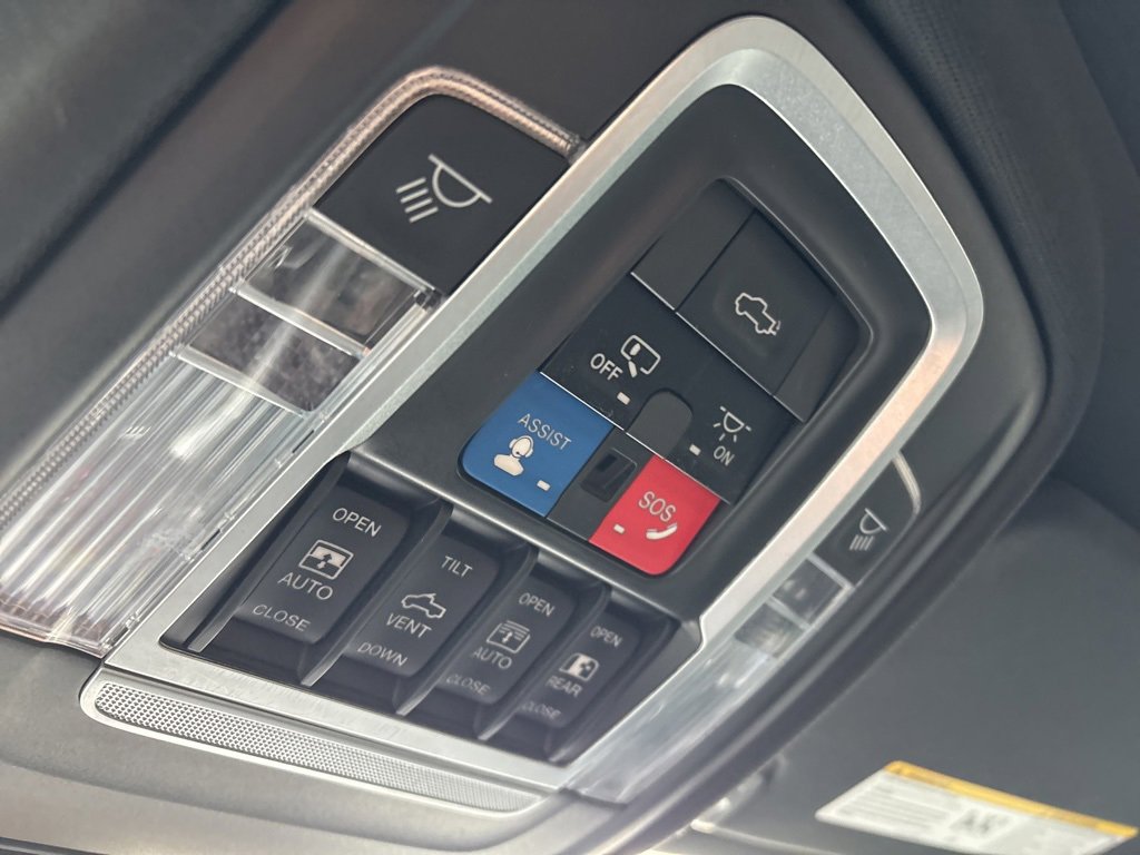 Used 2020 RAM 1500 Laramie image 22