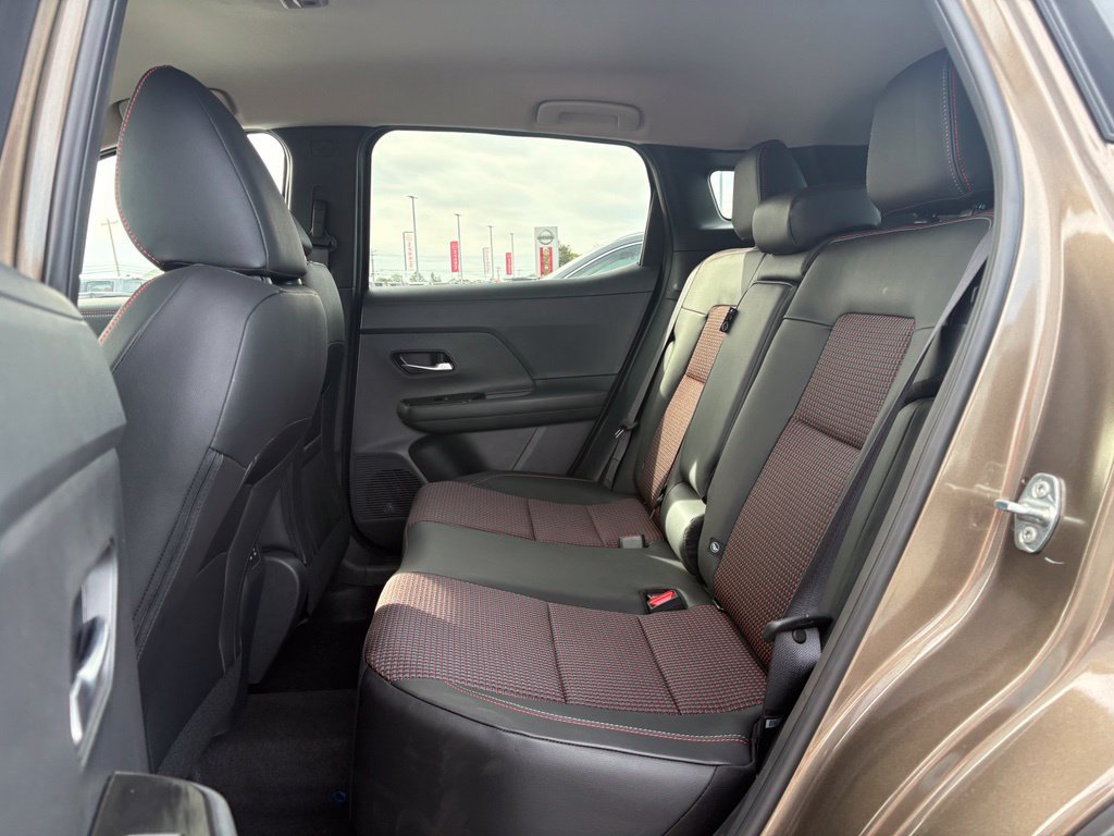 New 2027 Nissan Kicks SR FWD image 24