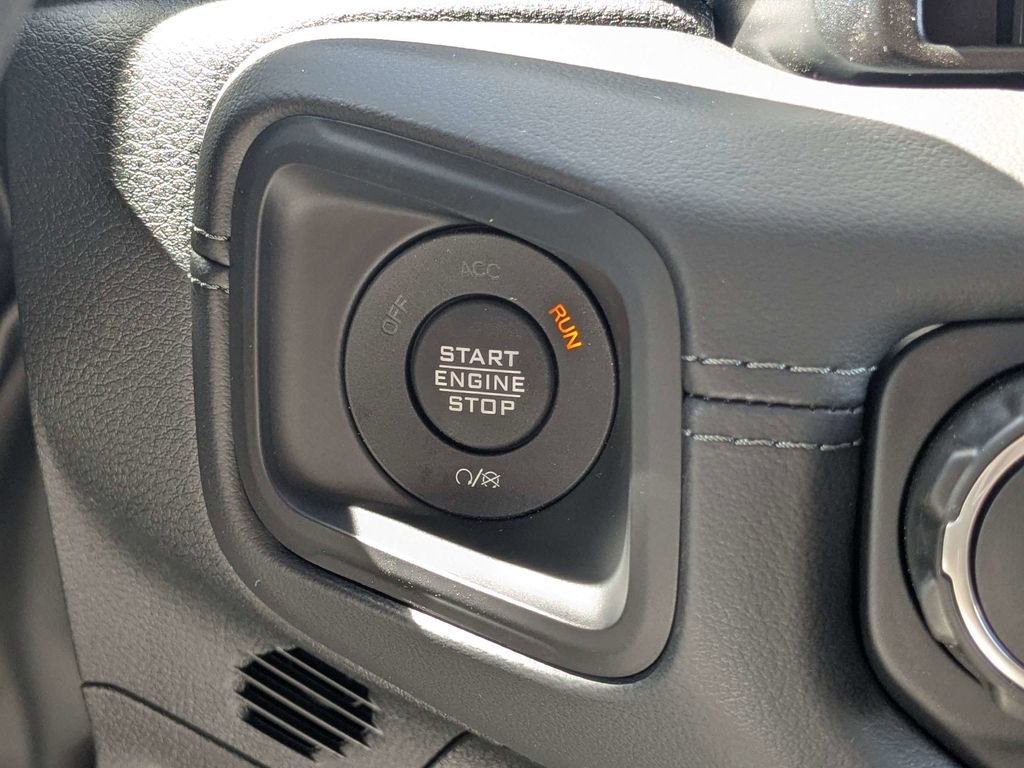 New 2026 Jeep Gladiator Rubicon AWD/4WD image 27