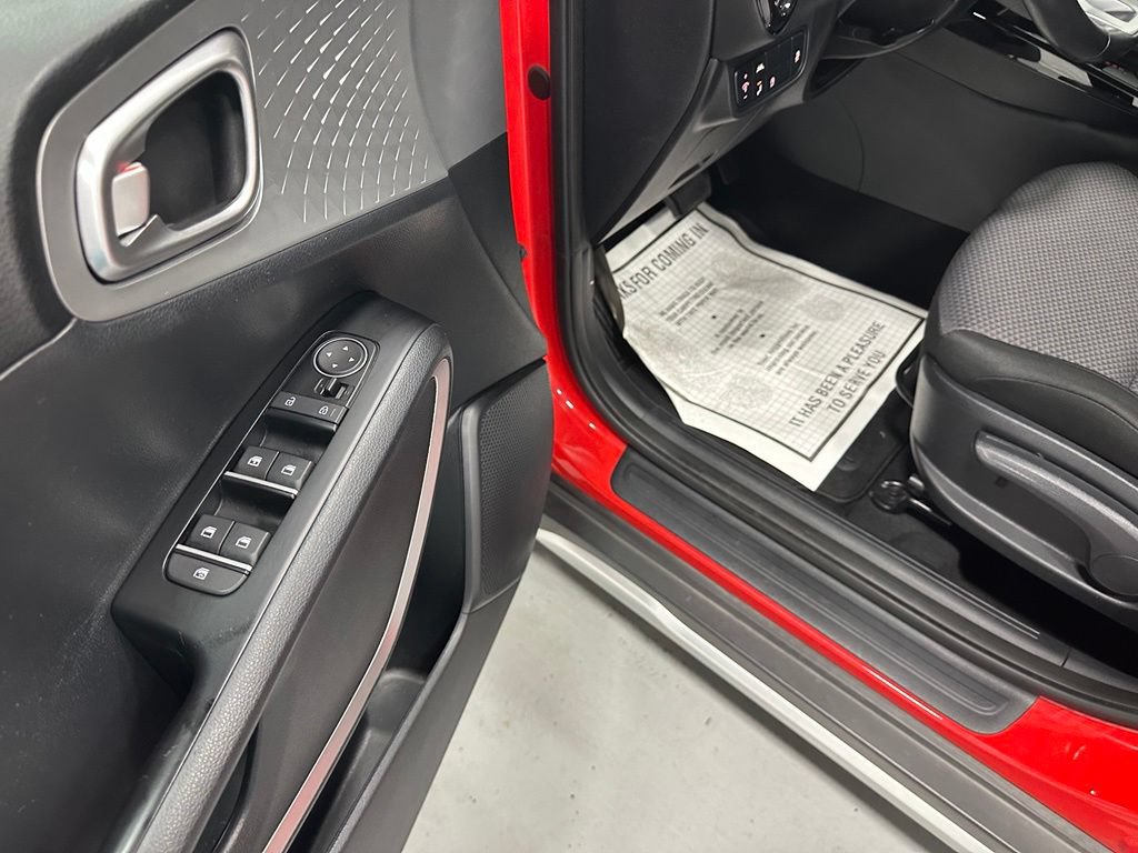 Used 2022 Kia Soul X-Line FWD image 9