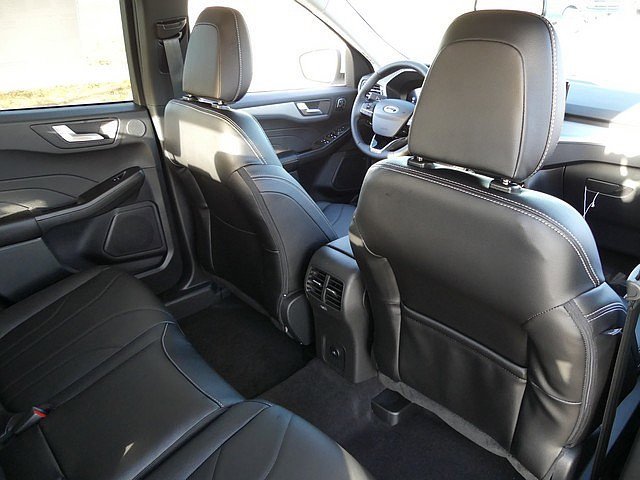 New 2025 Ford Escape SE w/ PHEV Premium Package image 28