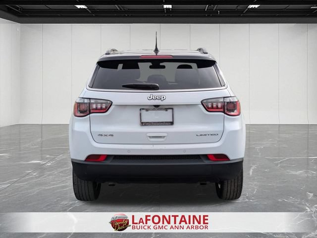 Used 2025 Jeep Compass Limited AWD/4WD image 4