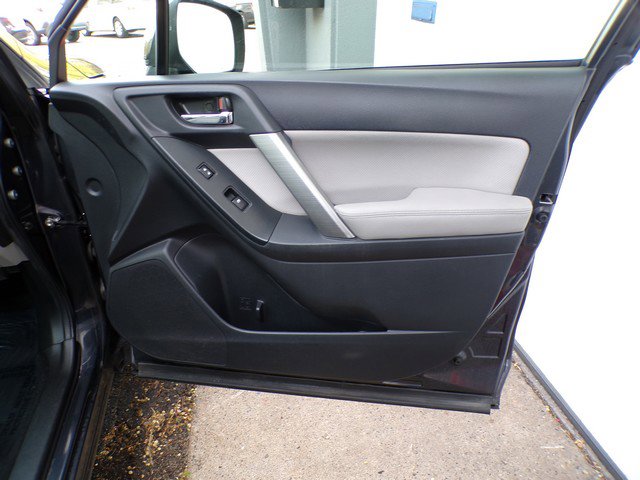 Used 2015 Subaru Forester 2.5i Limited AWD/4WD image 21