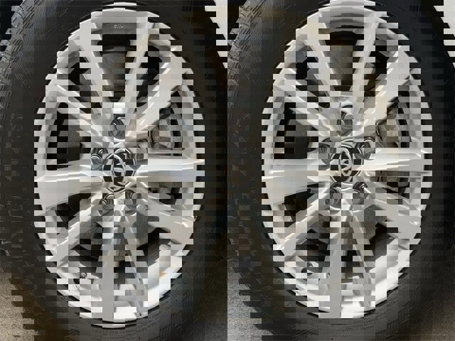 Used 2025 Toyota Camry LE image 10