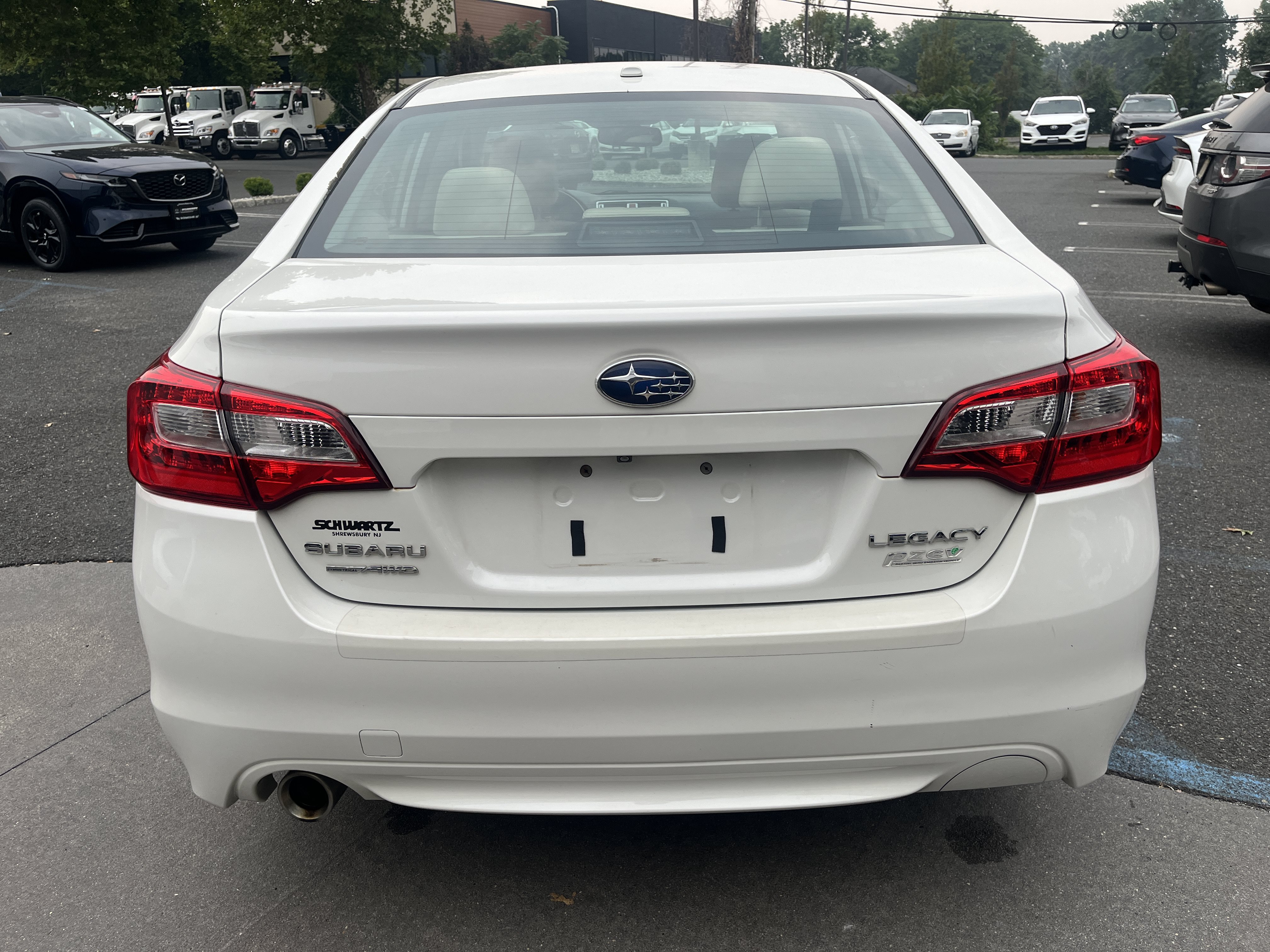 Used 2015 Subaru Legacy 2.5i Premium AWD/4WD image 4