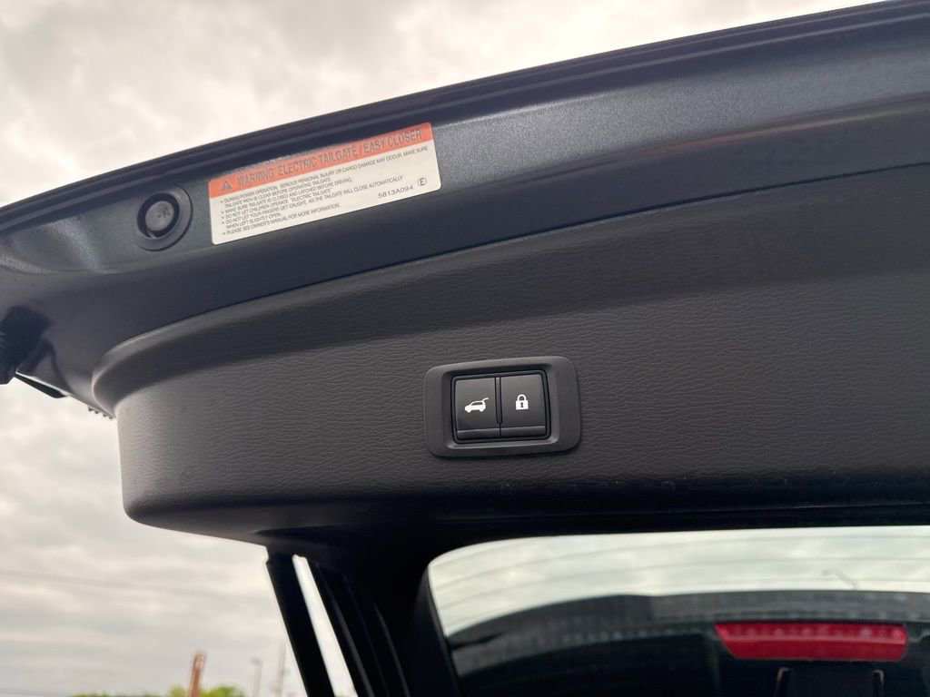 Used 2026 Mitsubishi Outlander SEL image 9