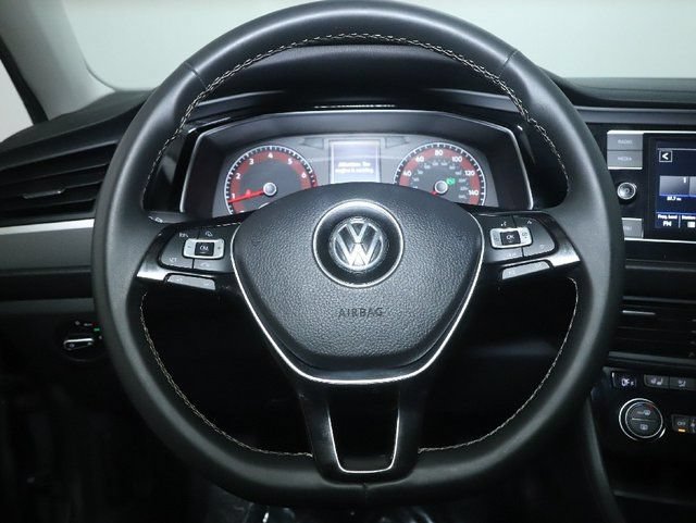 Used 2021 Volkswagen Jetta SE w/ SE Cold Weather Package FWD image 22