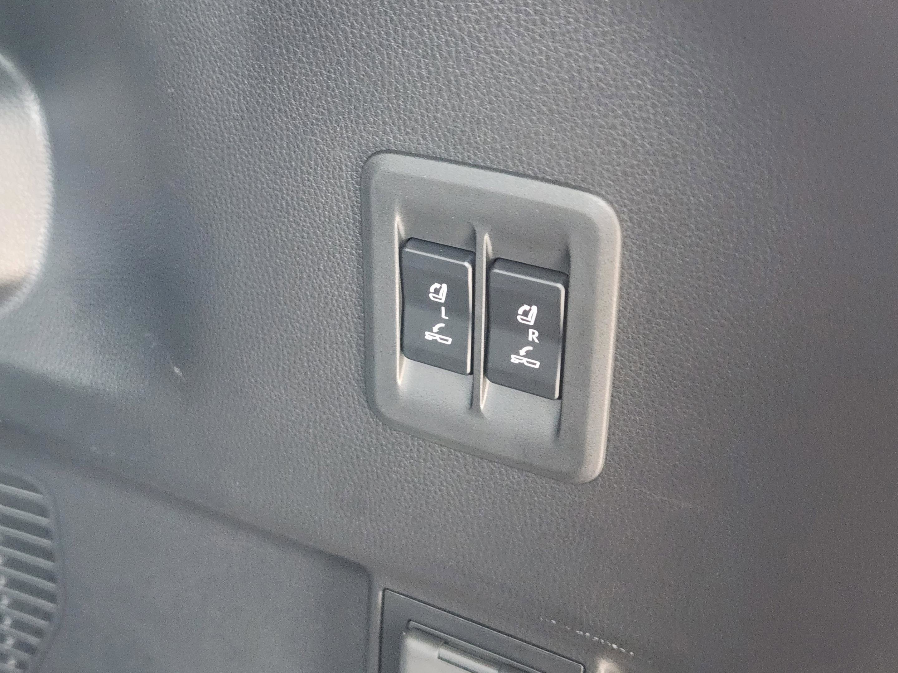 Used 2025 Lexus GX 550 w/ Accessory Package (Z1) AWD/4WD image 29