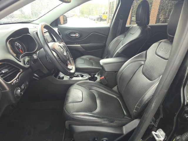Used 2019 Jeep Cherokee Limited AWD/4WD image 18