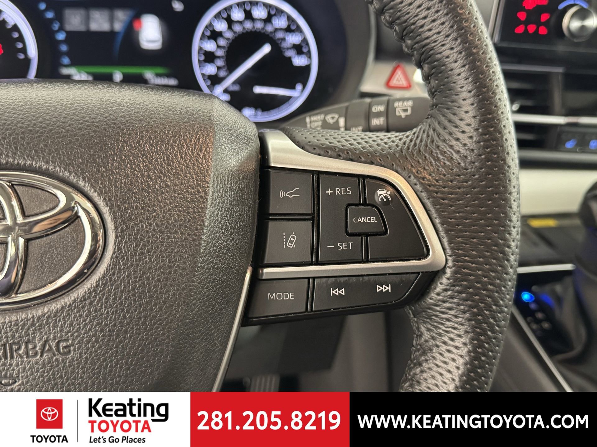 Certified 2023 Toyota Sienna Limited image 30